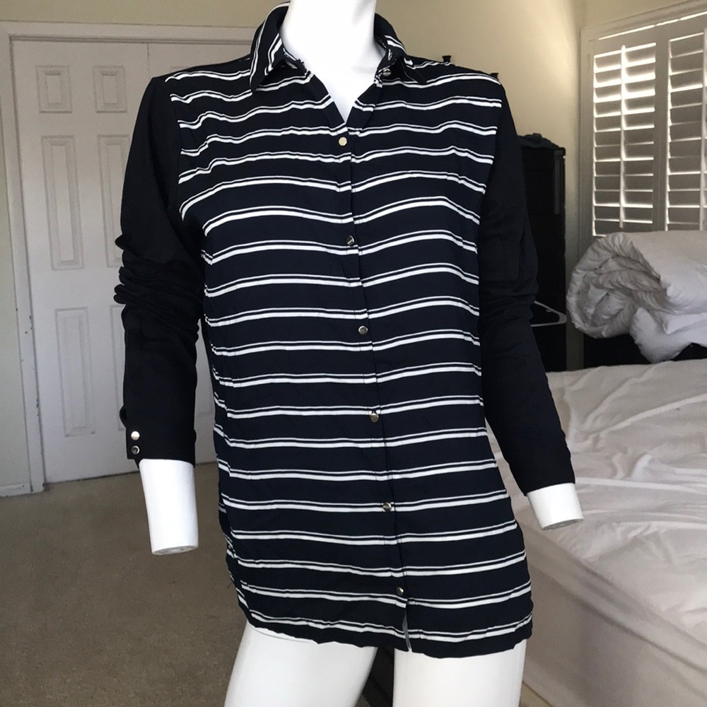 Ann Taylor navy blouse long sleeve stripe size L